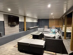 Sleeps 6 | Outdoor Area + Fire Pit | Midtown - Image 2