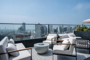 L | White 1BR City View in San Isidro - Image 2