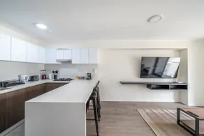 L | White 1BR City View in San Isidro - Image 5