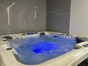 Apartment for 2–4 people with a jacuzzi and sauna - Image 5