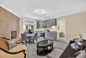 Luxury waterfront apartment at Gibson Island - Image 3