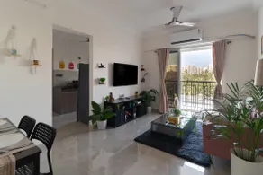 Urban Serenity 1BHK Comfortable Stay near Airport - Image 2