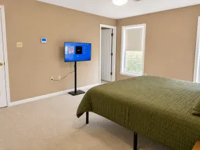 House on the Hill at Ridgewood - King bed - Image 3