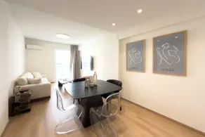 Modern Hive Suite in Athens - Image 5