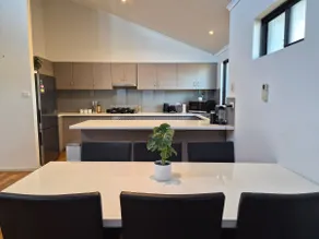 Modern Coastal Stay Near Shops & Amenities - Image 2