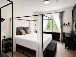 Heer99 Stay | Minimalistisches Apartment | Balkon - Image 2