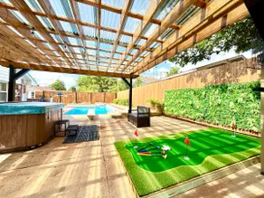 Pandora Escape: Golf, Spa, Pool, Massage, Arcade - Image 2
