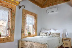 Blue Cottage - Image 2