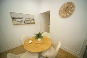Modern Apartment: Sea & Borgo Nettuno 5 minutes away - Image 3