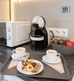 Garden Apt •Gated CCTV Parking• 10 min to Budapest - Image 5
