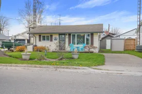 "At the Eau" - Charming 2 Bedroom Cottage! - Image 2