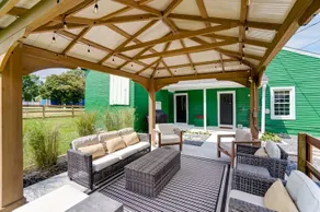 The Green House - Image 3