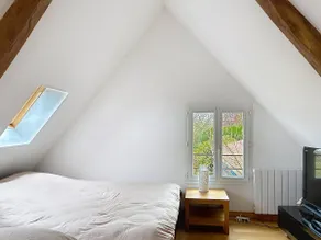 Peaceful accommodation in the heart of a charming village - Image 3