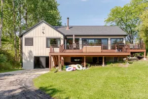5 Br Wooded Lake Retreat Hot Tub & Private Beach - Image 3