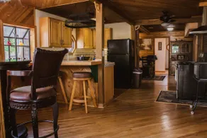 Cross Timber Lodge - Image 4