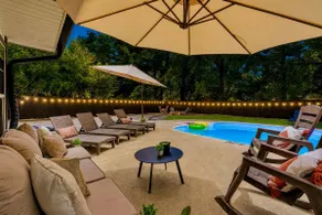 Aloha Pool House- Stay Local Live Aloha - Image 2