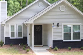 Adorable 3-bedroom Less than 20 mins from Stadium! - Image 2