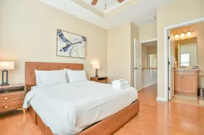 Winmore Townhome | Central, Spacious, Comfort - Image 5