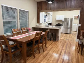 Shiner Hilltop Haus - Image 5