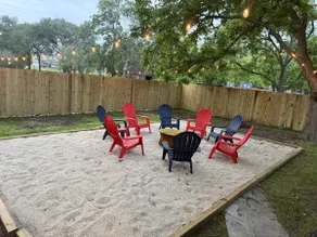 Shiner Hilltop Haus - Image 3