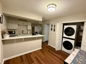 Beautiful updated townhome near downtown Raleigh - Image 4