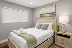 Spacious home near Disneyland Beach w Game Room - Image 3