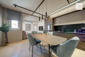 Seafront 1BR penthouse opposite the beach w/WIFI - Image 3