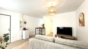 Cozy 2-room apartment in the city center between Paris and Disney - Image 4