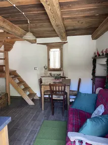Robins' Retreat - Image 4