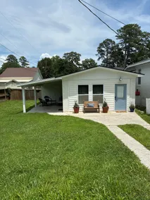 5-Star Standalone Garden Cottage - 5 Mins to USC - Image 2