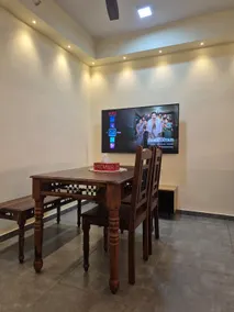 25th Floor Lake & City View 1BHK Apartment|Vytilla - Image 5