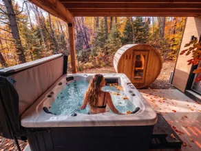 Calma | Private Spa & Sauna | Carling Lake - Image 4