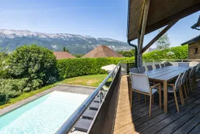 Villa with pool, 5 minutes from the lake - Image 3