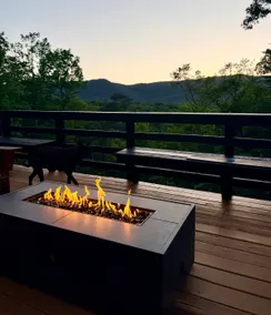 Luxury Retreat: Hot Tub, Views, Sauna, Games, EV - Image 4