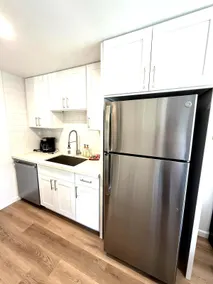 Modern 2BR Retreat near Light Rail, Seward Park 54 - Image 5