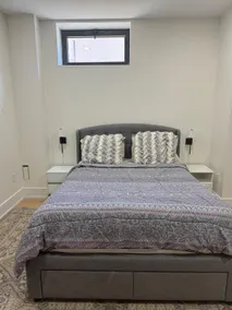 Very Bright basement unit, sep entrance +parking - Image 5