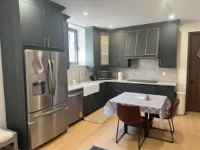 Very Bright basement unit, sep entrance +parking - Image 3