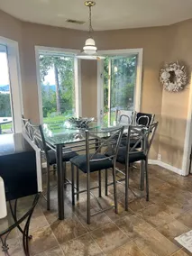 Pet Friendly Lakeview Suite with Private Hot Tub - Image 5