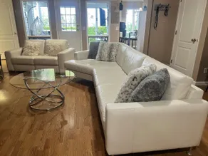 Pet Friendly Lakeview Suite with Private Hot Tub - Image 2