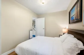 Bright and Cozy 1BR Suite, Quiet Coquitlam Stay - Image 5