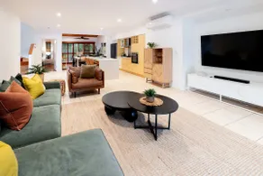Island Retreat Mudjimba - 200m to the beach - Image 2