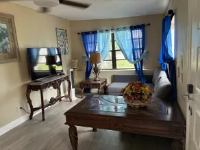 A cozy resort vibe in the middle of everything - Image 5