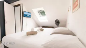 Seaside summer retreat · Near beach & surf spots - Image 5