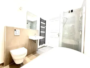 2026 Baltic Boutique Luxury Kingsize Apartment NEW - Image 5