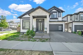 Value-Priced 5BR Home w/ 3 King Bed | 1 Min to hwy - Image 2