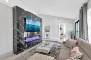 Luxury Villa | Pool · Game Room | Deerfield Beach - Image 5