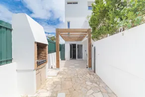 Modern 1BR Apartment | Patio | by Carcavelos Beach - Image 5