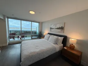 Waterfront downtown 2 BR 2 Bath with 6 appliances - Image 3