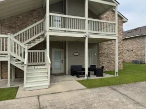 Cute 2 BR Apartment full of Local Art - Image 2