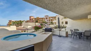 Beachfront Condo | Jacuzzi, Grill & Pool for 8 - Image 4